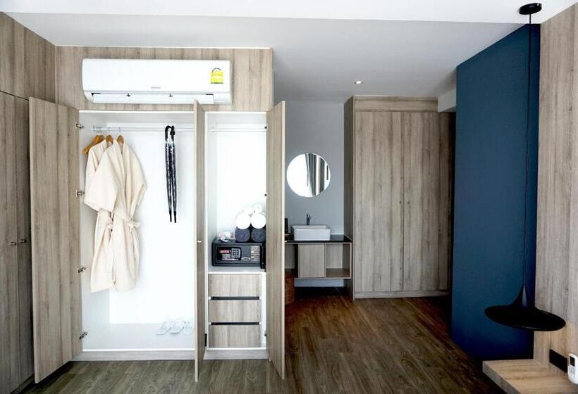 2 Bedrooms Family Apartment 2 Bedrooms Lake View, The Lake Chalong Hotel Sha Plus