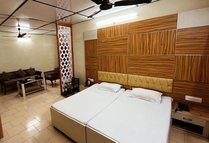 Номер Стандарт, Pops Resort