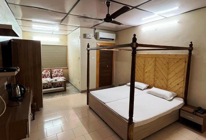 Номер Стандарт, Pops Resort