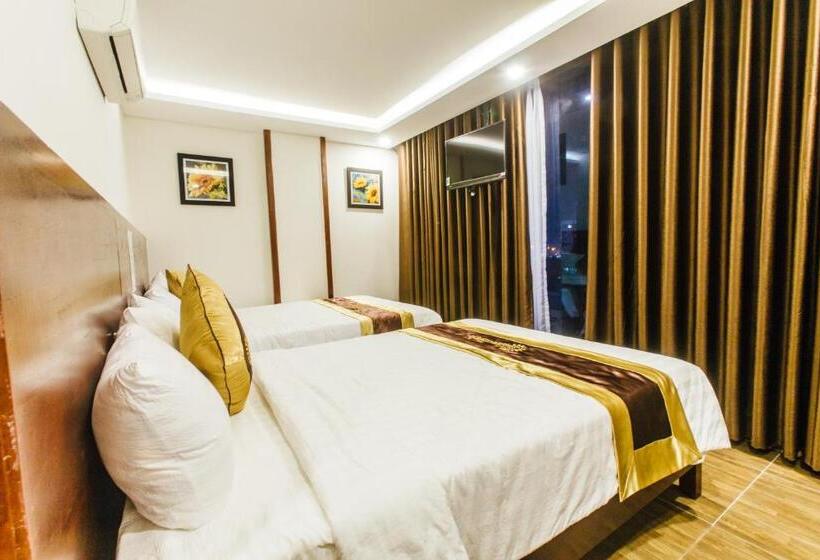 اتاق خانوادگی, Sunflower Hotel 2