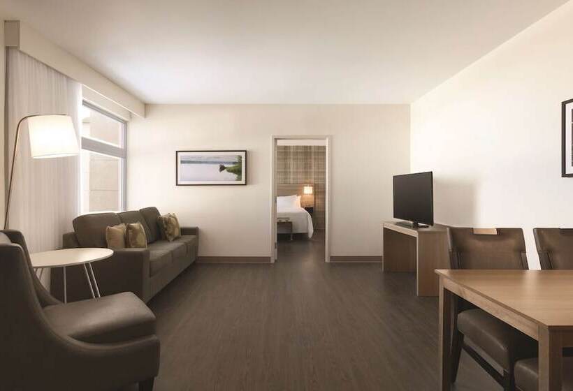 Suite, Radisson Kingswood Hotel & Suites, Fredericton
