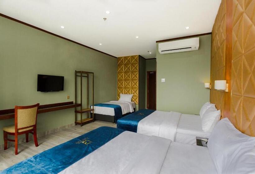 Family Suite, U3