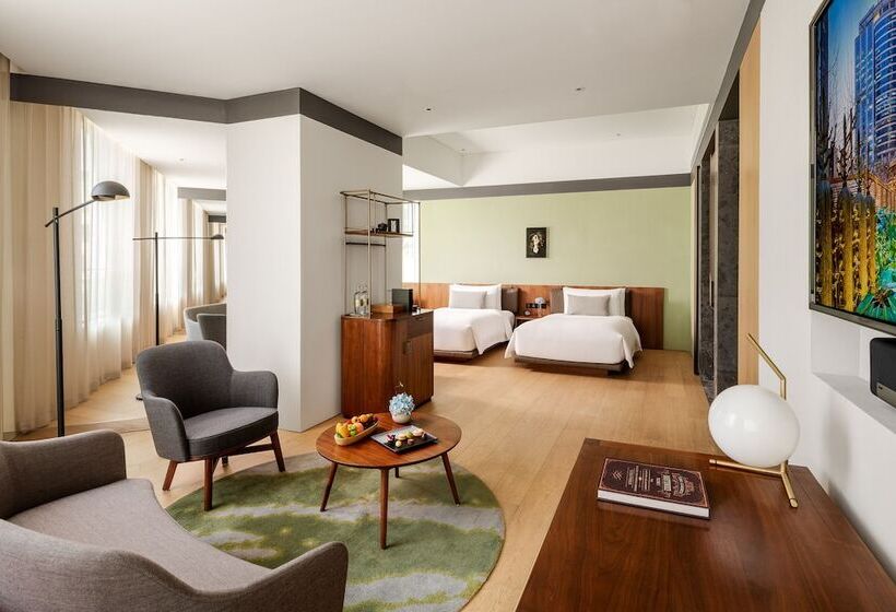 استودیوی استاندارد, The Sukhothai Shanghai