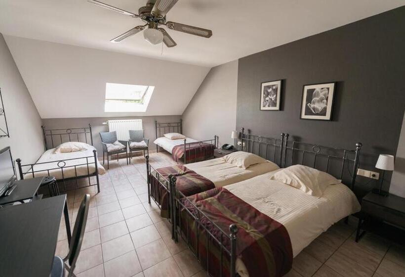 Четырехместный Номер Стандарт, Auberge De La Lesse