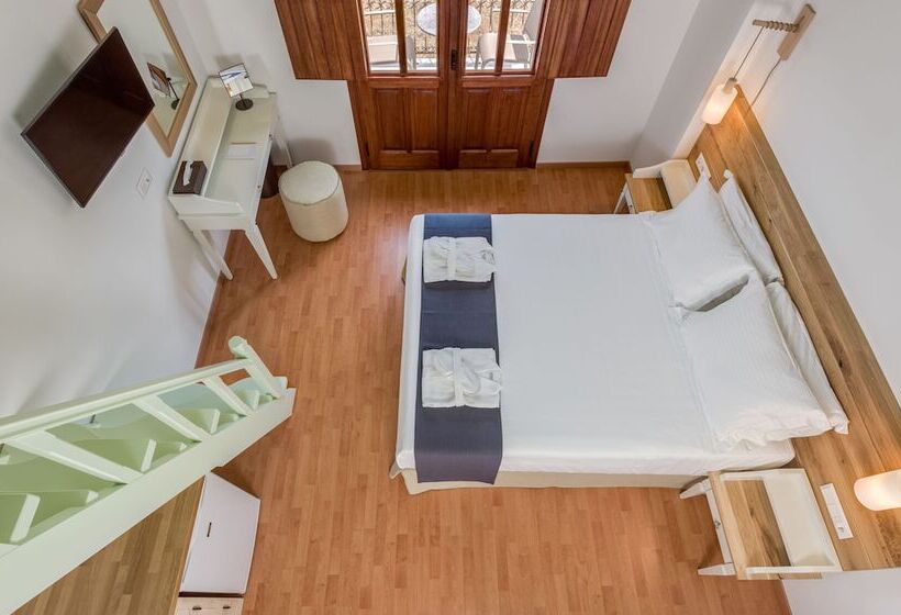 Family flat with sea view, Asymi Residences