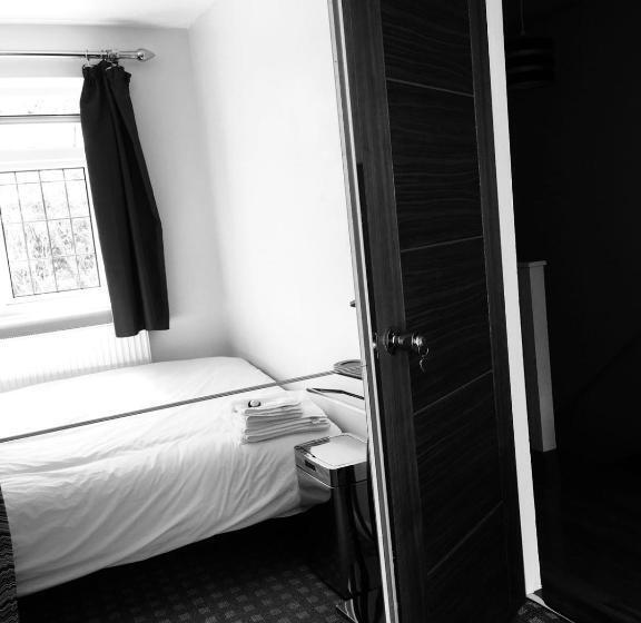 اتاق استاندارد یک نفره, Bianca S House Hotel Heathrow Airport