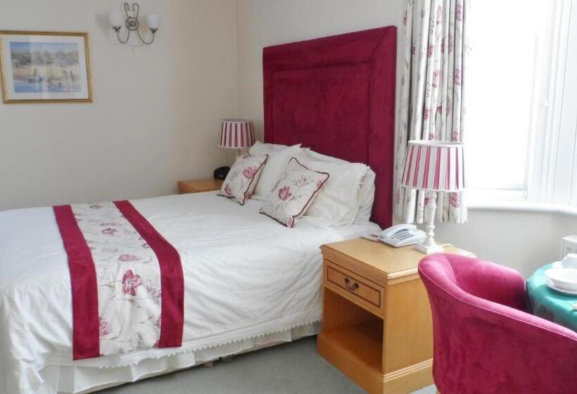 Номер Стандарт, Charles House   Windsor Castle