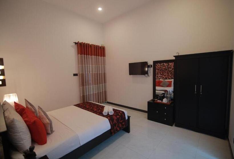 Трехместный Номер Deluxe, D Plus B&b Negombo