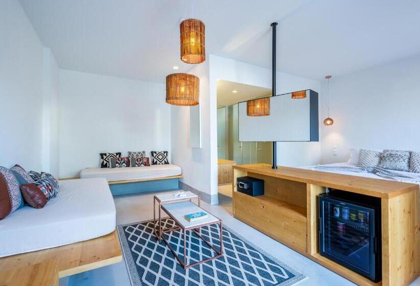 Люкс с гидромассажем, Dreambox Mykonos Suites