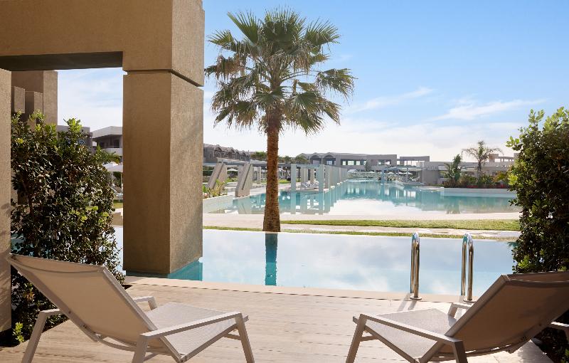 Полулюкс Вид на Бассейн, Euphoria Resort  All Inclusive