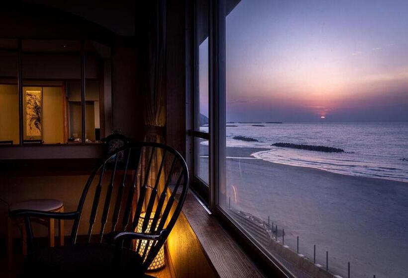 جناح غرفتين نوم, Ikkyu  Seaside