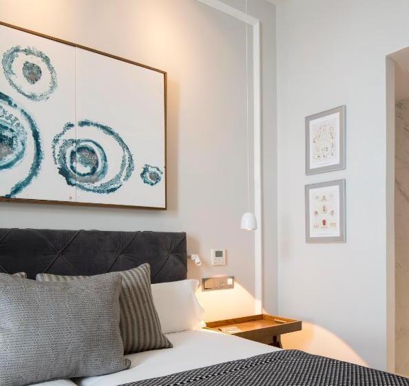 基本间, Lasala Plaza Hotel   Adults Only
