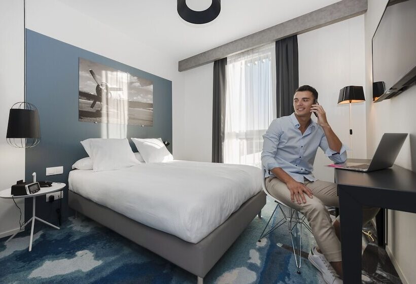 Номер Стандарт, Najeti Hôtel Lille Nord