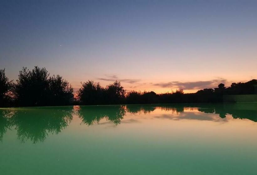 Номер Стандарт, Borgo Giallonardo Wine Relais