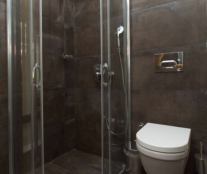 家庭间, Premist Hotels Taksim