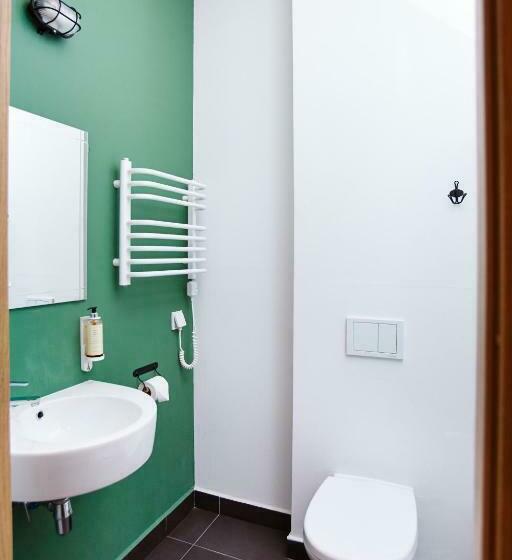 Номер Стандарт, Koszary Arche