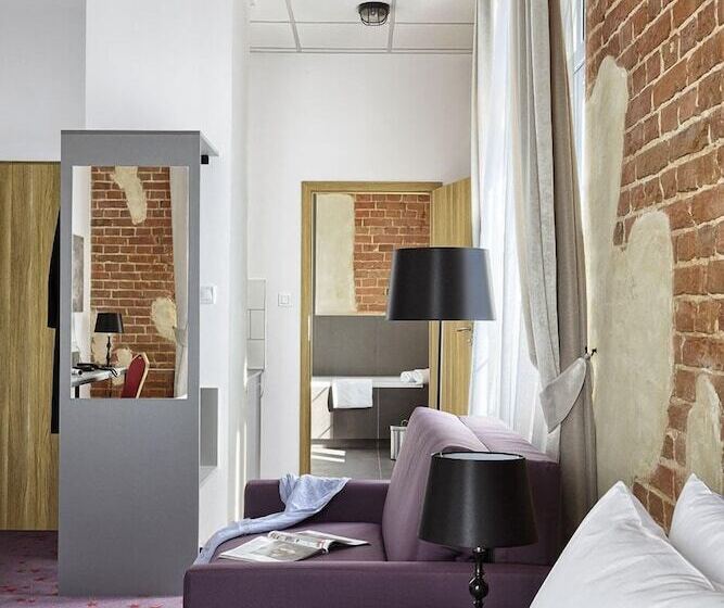 Номер Deluxe, Koszary Arche