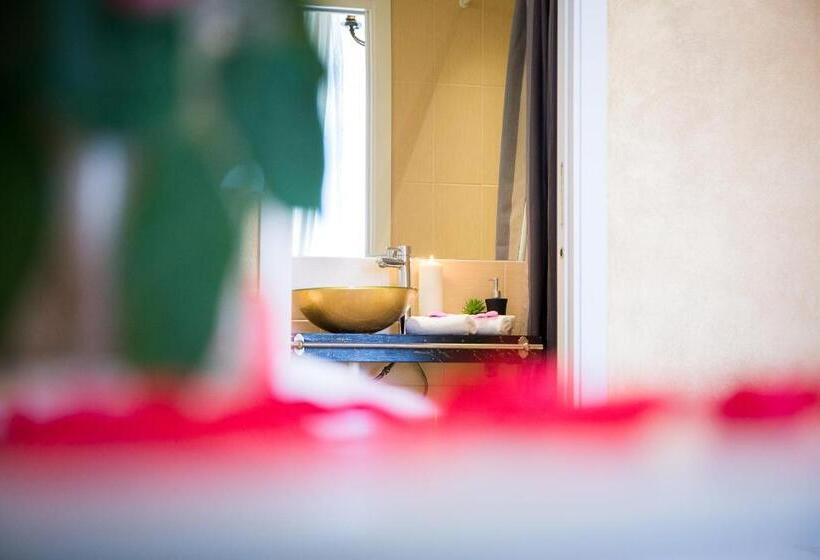 Camera Standard, Nerva Accomodation Cavour