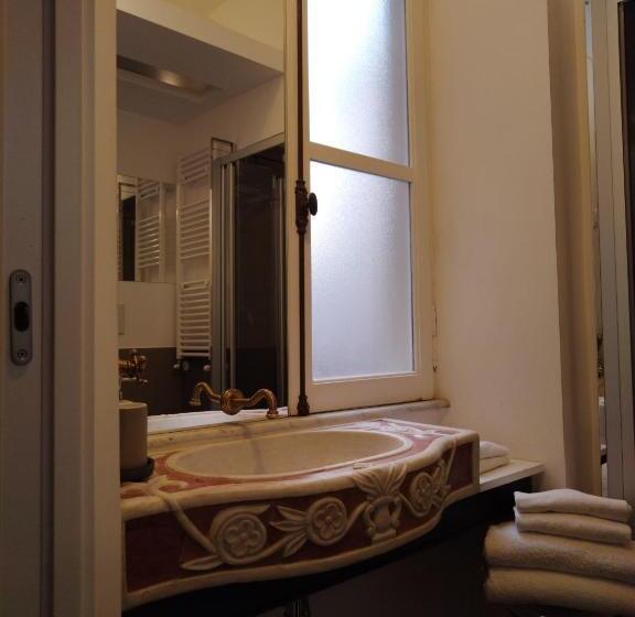 Camera Tripla Deluxe, Nerva Accomodation Cavour