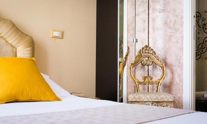 Camera Deluxe Letto King, Nerva Accomodation Cavour
