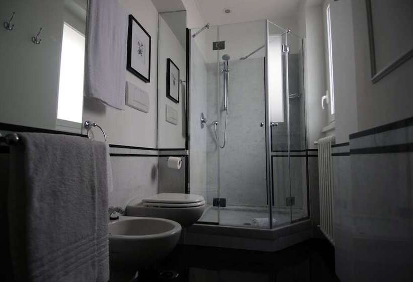 سوییت جونیور, Suite Fontana Di Trevi