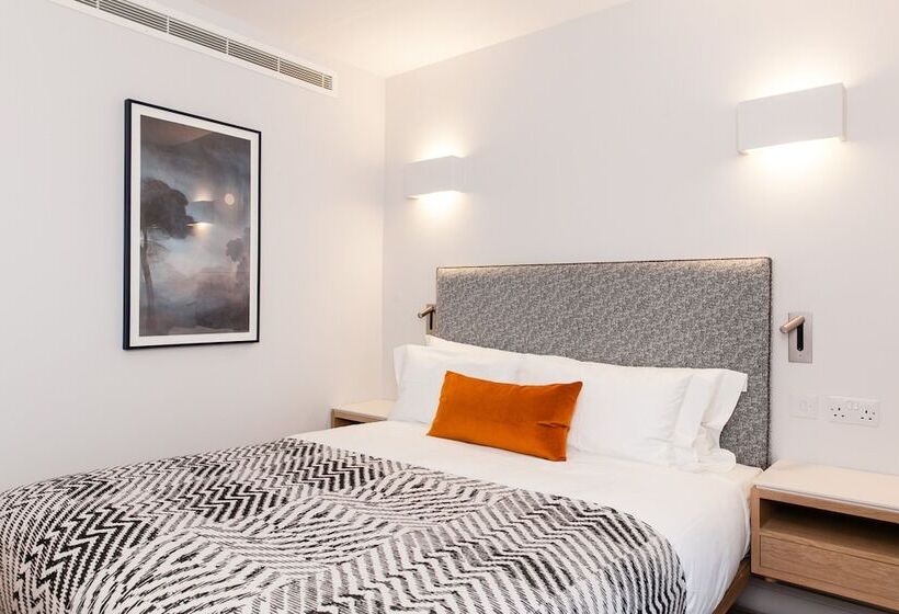 Апартаменты Superior 1 Спальня, Rockwell East Tower Bridge