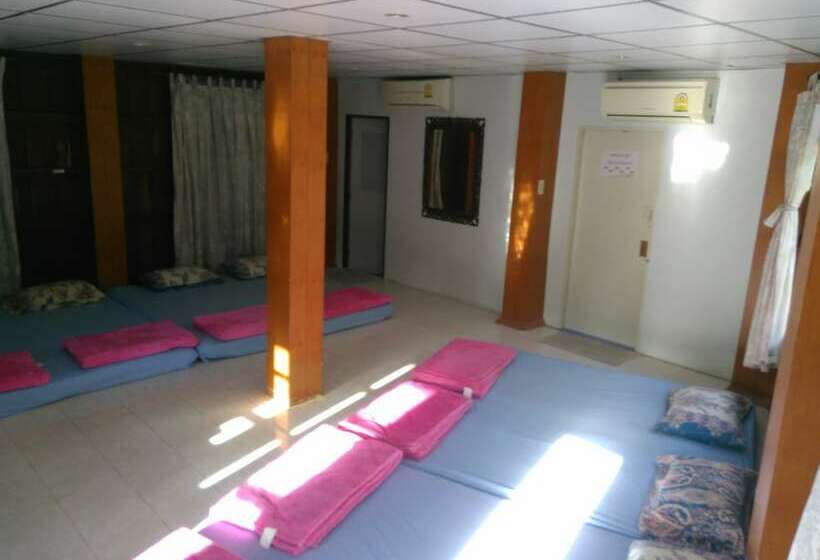 패밀리 룸, Rueanphen Homestay
