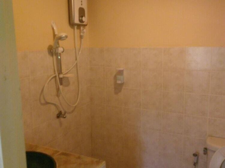 패밀리 룸, Rueanphen Homestay