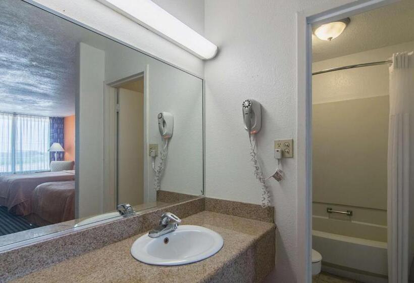 Четырехместный Номер Deluxe, Motel 6liberal, Ks