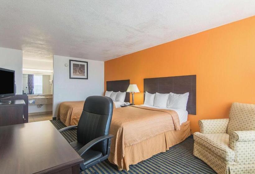 四人标准间, Motel 6liberal, Ks