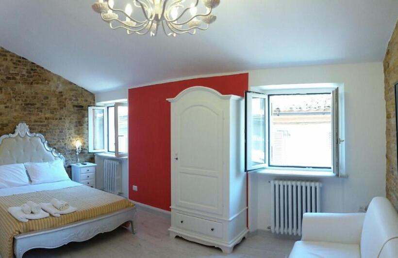 Четырехместный Номер Стандарт, B&b La Lanterna