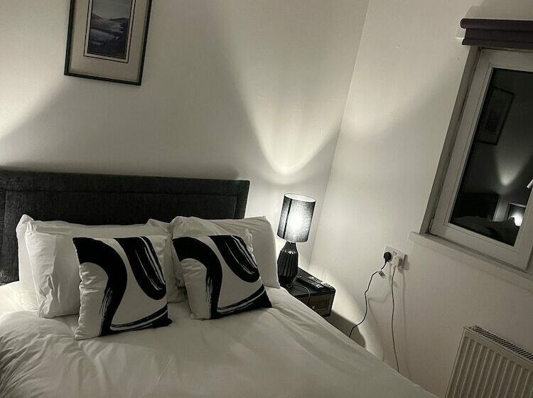 Номер Базовый Двуспальная Кровать, Minnies Rooms