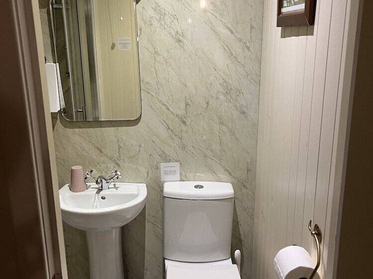Номер Базовый Двуспальная Кровать, Minnies Rooms