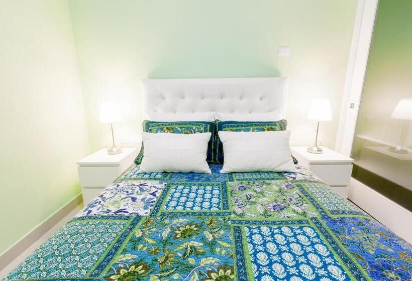 Полулюкс, Ducassi Suites Rooftop Pool Beach Club & Spa