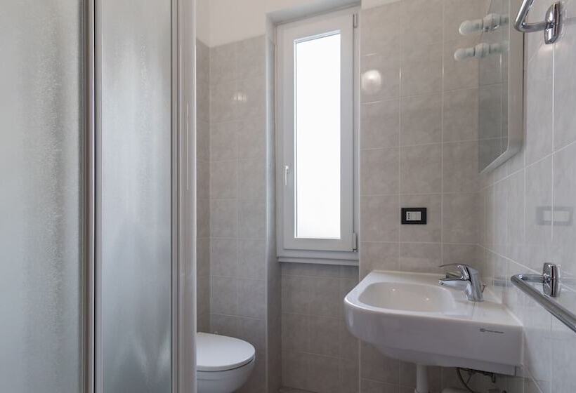 آپارتمان 1 خوابه با چشم‌انداز دریا, Residence Il Poggio