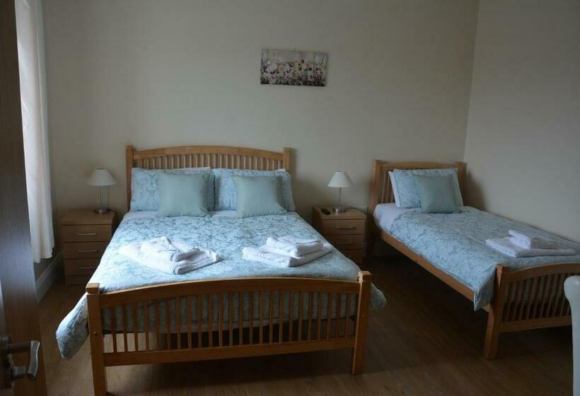 스탠다드 트리플 룸, Copper Coast B&b