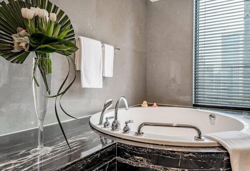 Люкс 2 Спальни, Indigo Shanghai Jing An, An Ihg