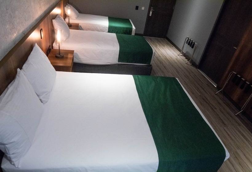 Трехместный Номер Superior, Café Hotel Medellín
