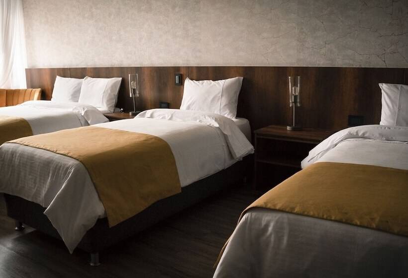 Четырехместный Номер Superior, Café Hotel Medellín