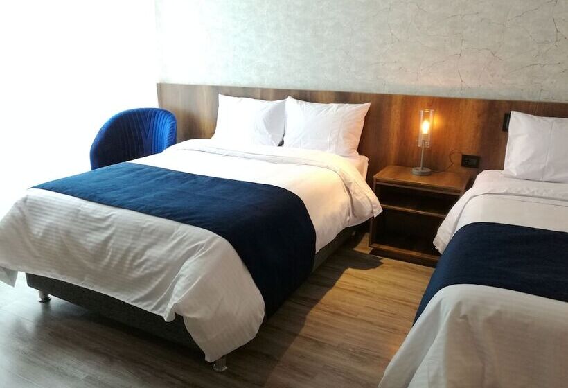 Четырехместный Номер Superior, Café Hotel Medellín