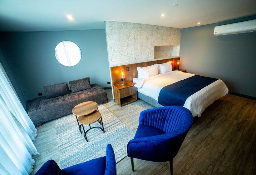 Номер Deluxe, Café Hotel Medellín