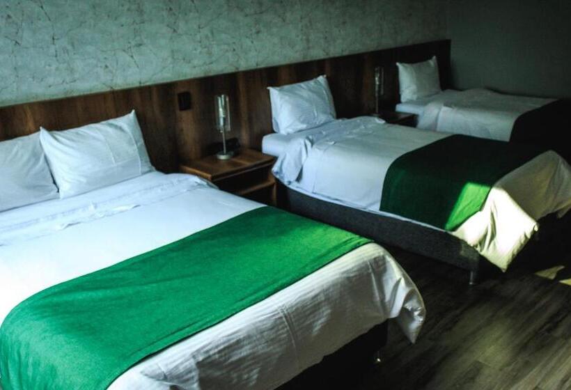 Трехместный Номер Superior, Café Hotel Medellín