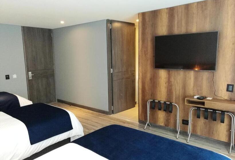 Четырехместный Номер Superior, Café Hotel Medellín