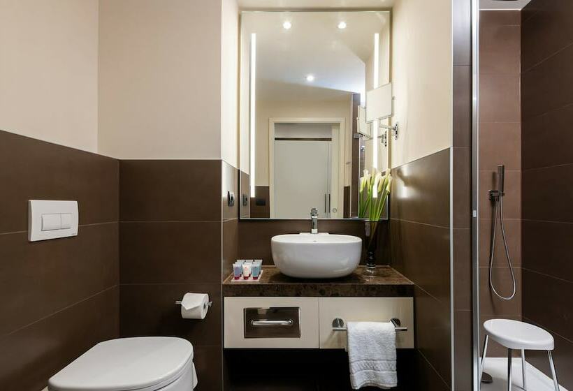 Номер Комфорт, Leonardo Royal Hotel Venice Mestre