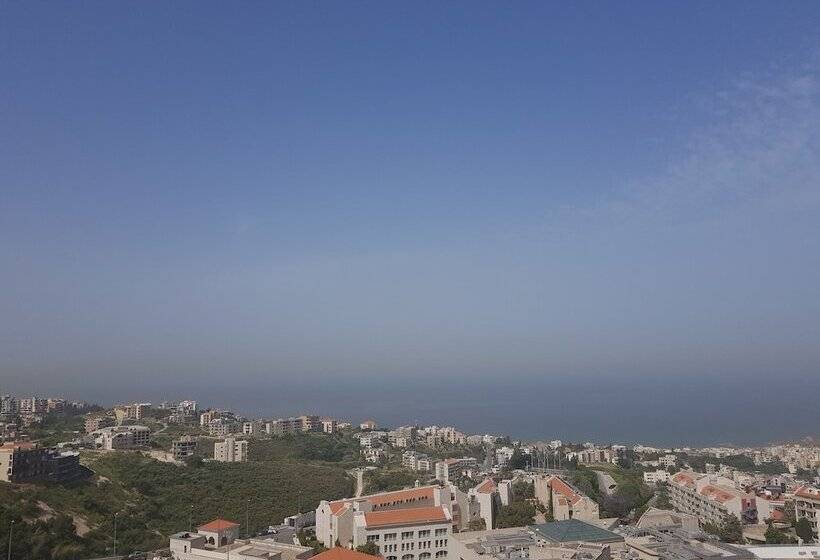 シニアスイート, Maximus Hotel Byblos