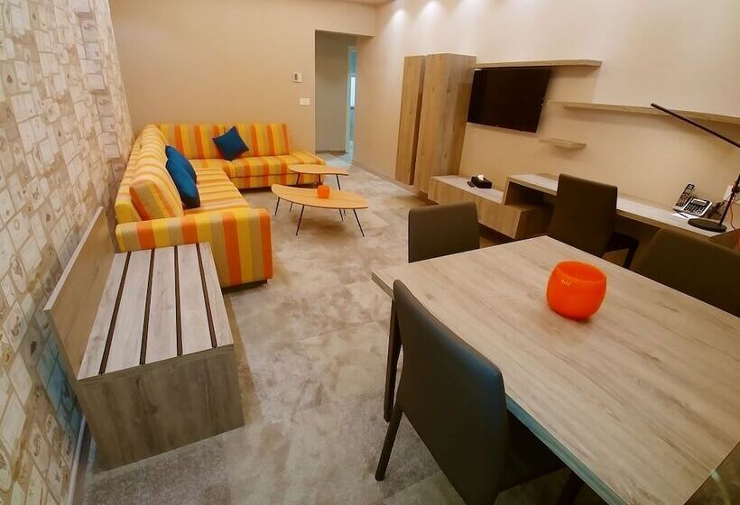 シニアスイート, Maximus Hotel Byblos