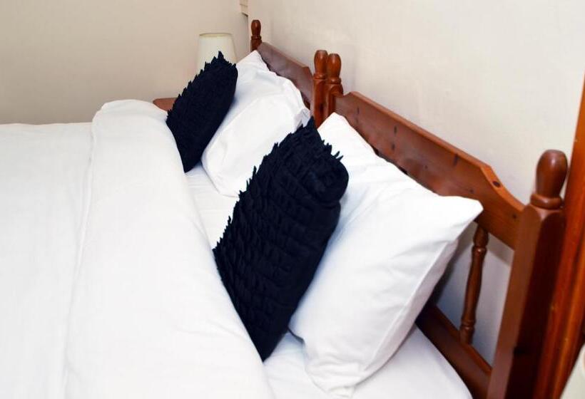 Номер Стандарт, Volunteer Inn