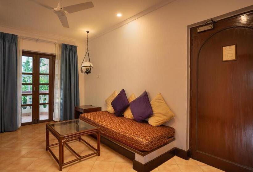 豪华房间, Coconut Grove Beach Resort