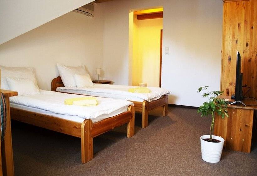 标准间, Grand Slam Park Inn