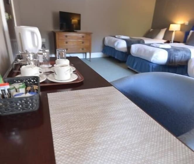 Трехместный Номер Базовый, Achilty Guest House
